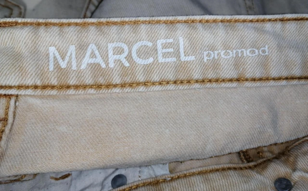 Shorts jeans de cintura alta com lavagem pêssego modelo vintage Marcel "Promod" – photo 4